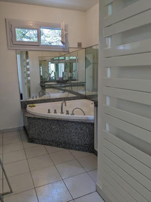 Maison Spacieuse Et Lumineuse 4 Personnes Lavilledieu  Экстерьер фото
